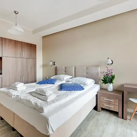 Beach Front - Nautilius Apartment